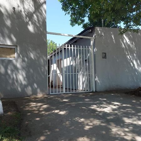 Lo De Blanca Apartment Gualeguaychu Exterior photo